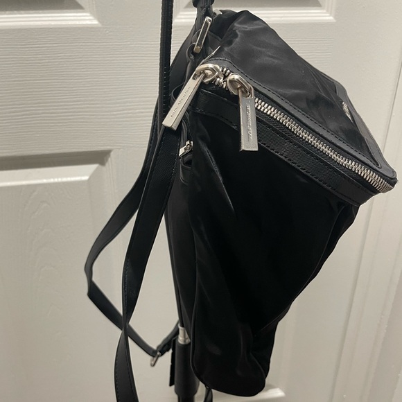 🛑 Michael Kors Nylon Backpack - Picture 3 of 10